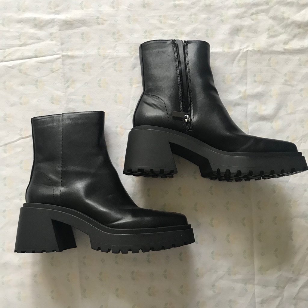 Pull&Bear Black Heeled Boots